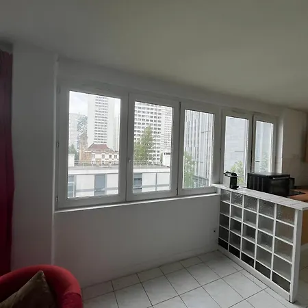 Fully Functionnal Flat * Paris